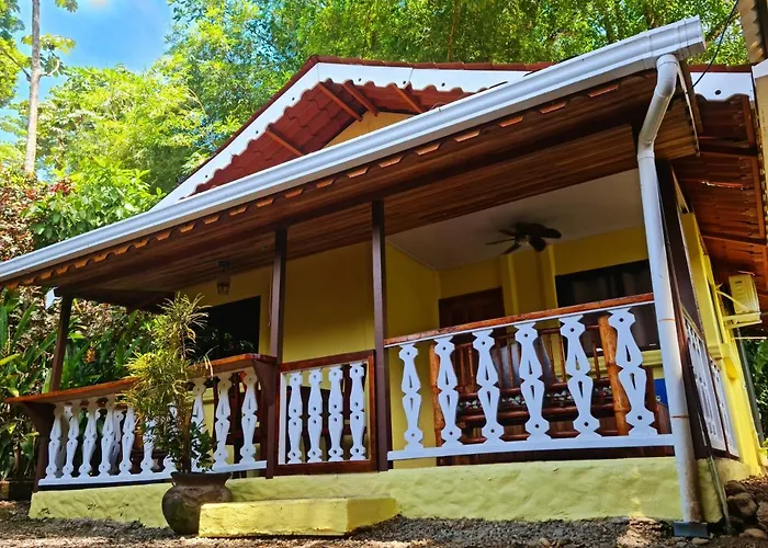 Jungle Beach Bungalow With Ac & Fiber Optic